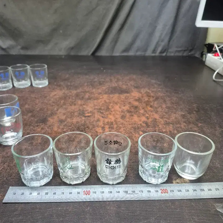 [BUNJANG] Vintage Soju Glassware Set (27 Pieces) / 1980-90년대 소주잔 금복주 경월 진로 무학 금복잔등 27점