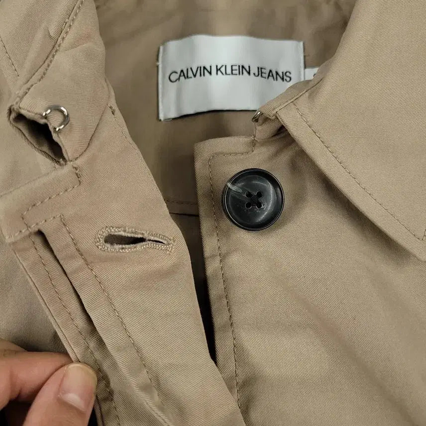 [BUNJANG] Calvin Klein Jeans Beige Hidden Zipper Shoulder Strap Cotton Blend Long Coat / 캘빈클라인 진스 베이지 히든지퍼 네크비조 어깨견장 코튼블렌드 롱 코트 S