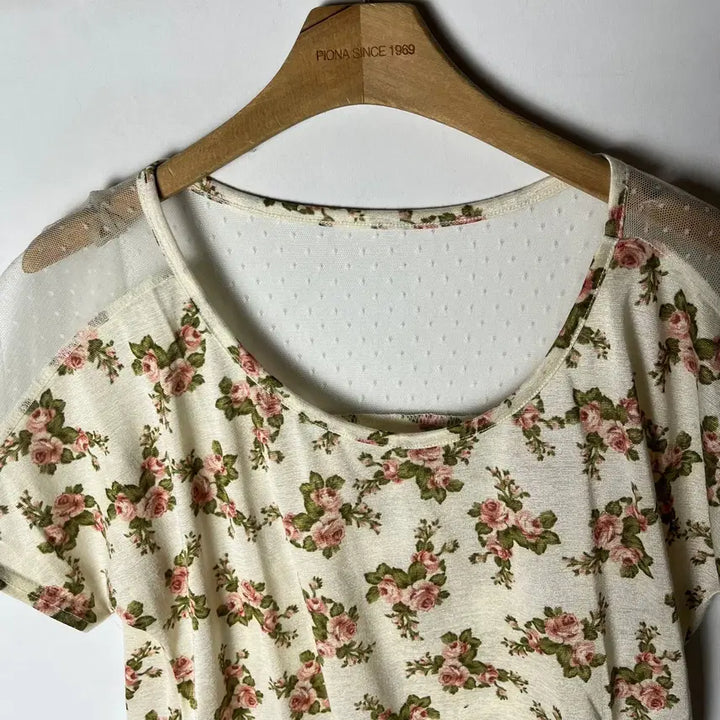 [BUNJANG] Vintage Floral See-Through Short Sleeve T-shirt / [JPN] 빈티지 러블리 플로럴 시스루 반팔티셔츠