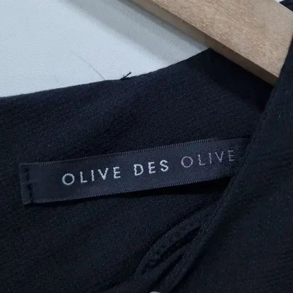 [BUNJANG] Olive Des Olive 21SS Pleated Glossy Dress / 여55/올리브데올리브 21SS 플리츠 글로시 원피스
