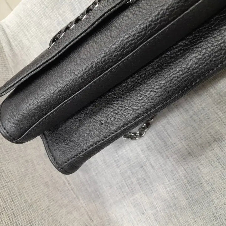[BUNJANG] Daks Chain Cross Shoulder Bag / 닥스 체인 크로스 숄더백