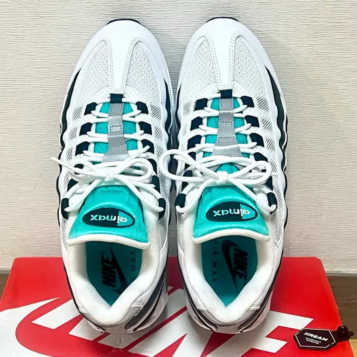 [SOLD OUT] [280] 나이키 에어맥스 95 OG 화이트 앤 블랙(에메랄드)