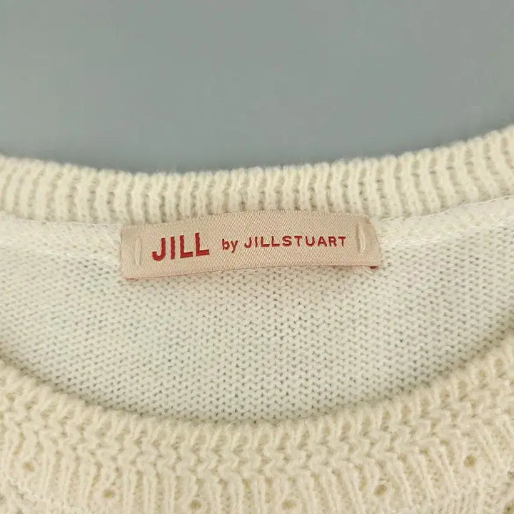 [BUNJANG] Jill by Jill Stuart Layered Punching Blouse / 질 바이 질스튜어트 라이트베이지 화이트 배색 레이어드 펀칭 페미닌 모리