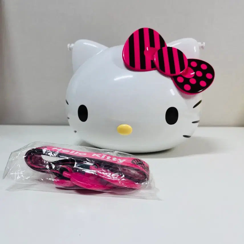 [BUNJANG] Hello Kitty Popcorn Bucket Bag (Plastic) / 헬로키티 팝콘통? 가방? (플라스틱 재질)