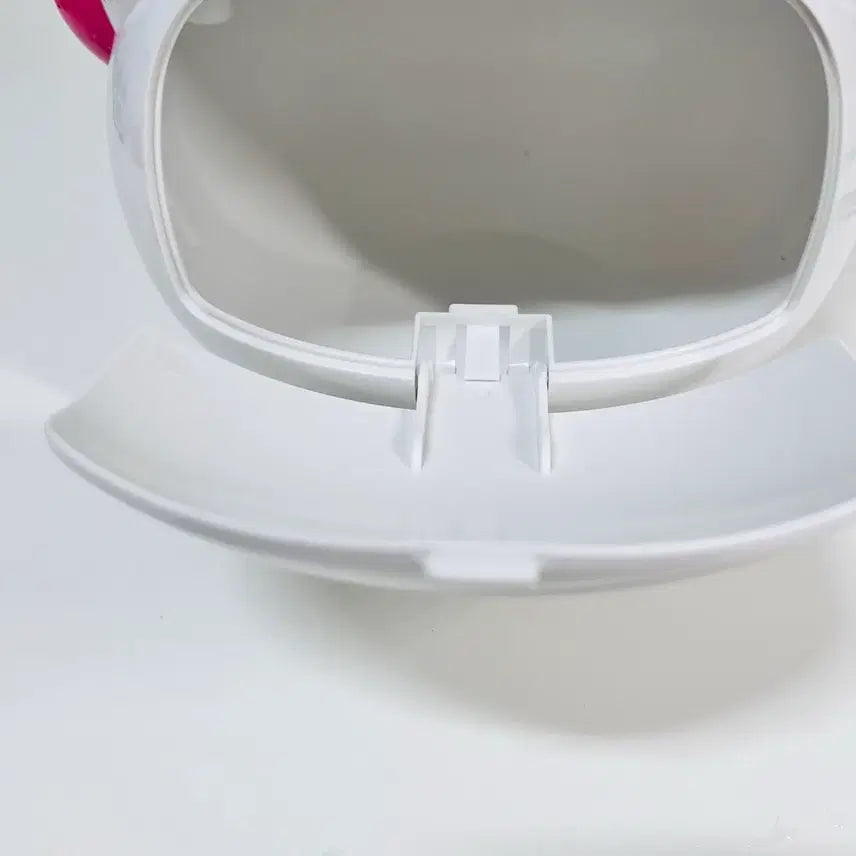 [BUNJANG] Hello Kitty Popcorn Bucket Bag (Plastic) / 헬로키티 팝콘통? 가방? (플라스틱 재질)