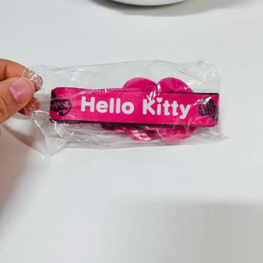 [BUNJANG] Hello Kitty Popcorn Bucket Bag (Plastic) / 헬로키티 팝콘통? 가방? (플라스틱 재질)
