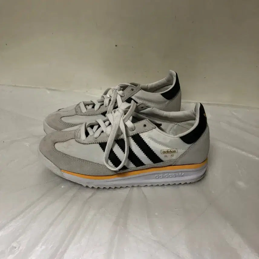 [BUNJANG] Adidas Sneakers 235MM / 아디다스 운동화 235MM@9951