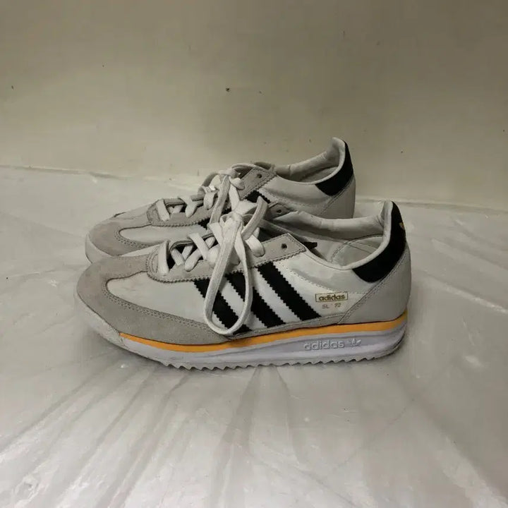 [BUNJANG] Adidas Sneakers 235MM / 아디다스 운동화 235MM@9951