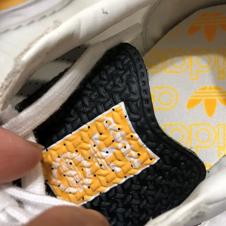 [BUNJANG] Adidas Sneakers 235MM / 아디다스 운동화 235MM@9951
