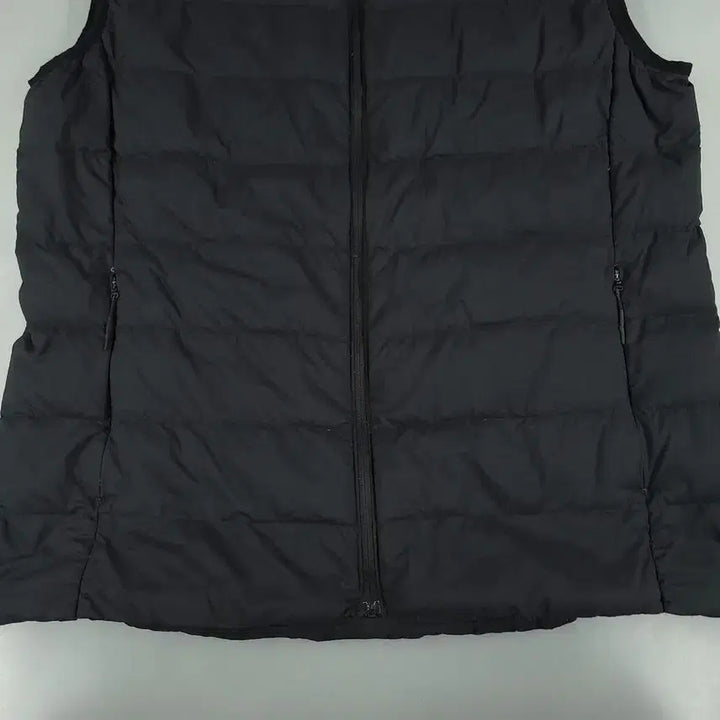 [BUNJANG] The North Face Black Tone-on-Tone Logo Superlight Duck Down Vest / 노스페이스 블랙 톤톤 로고 슈퍼라이트 덕다운 오리털 경량 패딩조끼 패딩베