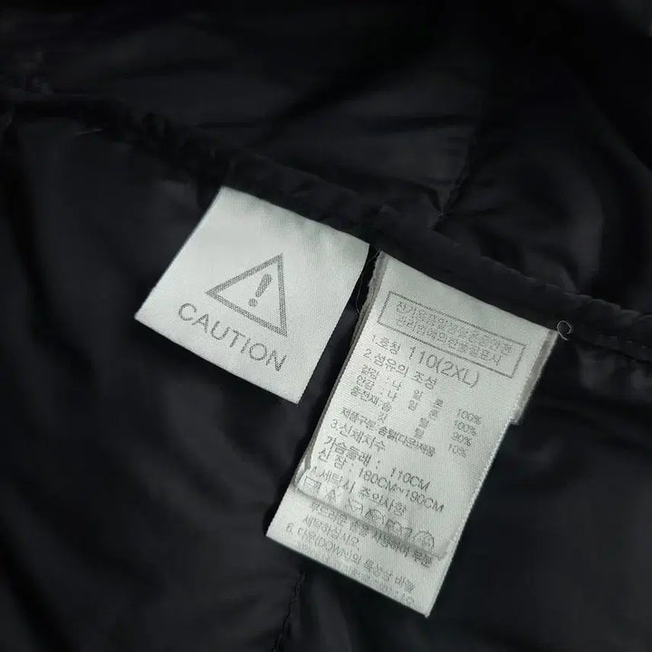 [BUNJANG] The North Face Black Tone-on-Tone Logo Superlight Duck Down Vest / 노스페이스 블랙 톤톤 로고 슈퍼라이트 덕다운 오리털 경량 패딩조끼 패딩베