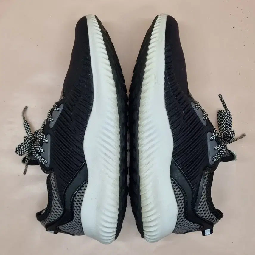 [BUNJANG] Adidas AlphaBounce Luxe Running Shoes (220) / 아디다스 알파바운스 럭스 런닝화220