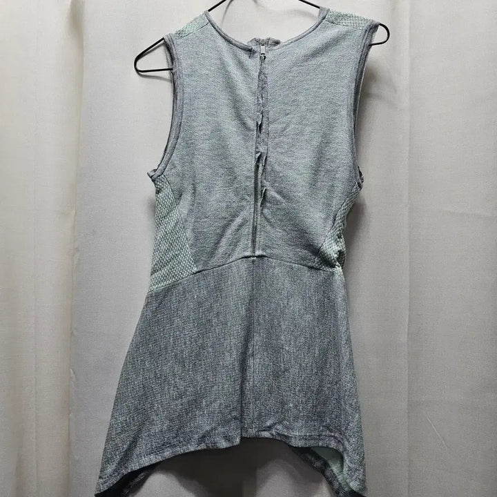 [BUNJANG] TIME Postmodern Asymmetrical Knit Top / [TIME] 타임 포스트모던 비대칭 민소매 니트 탑