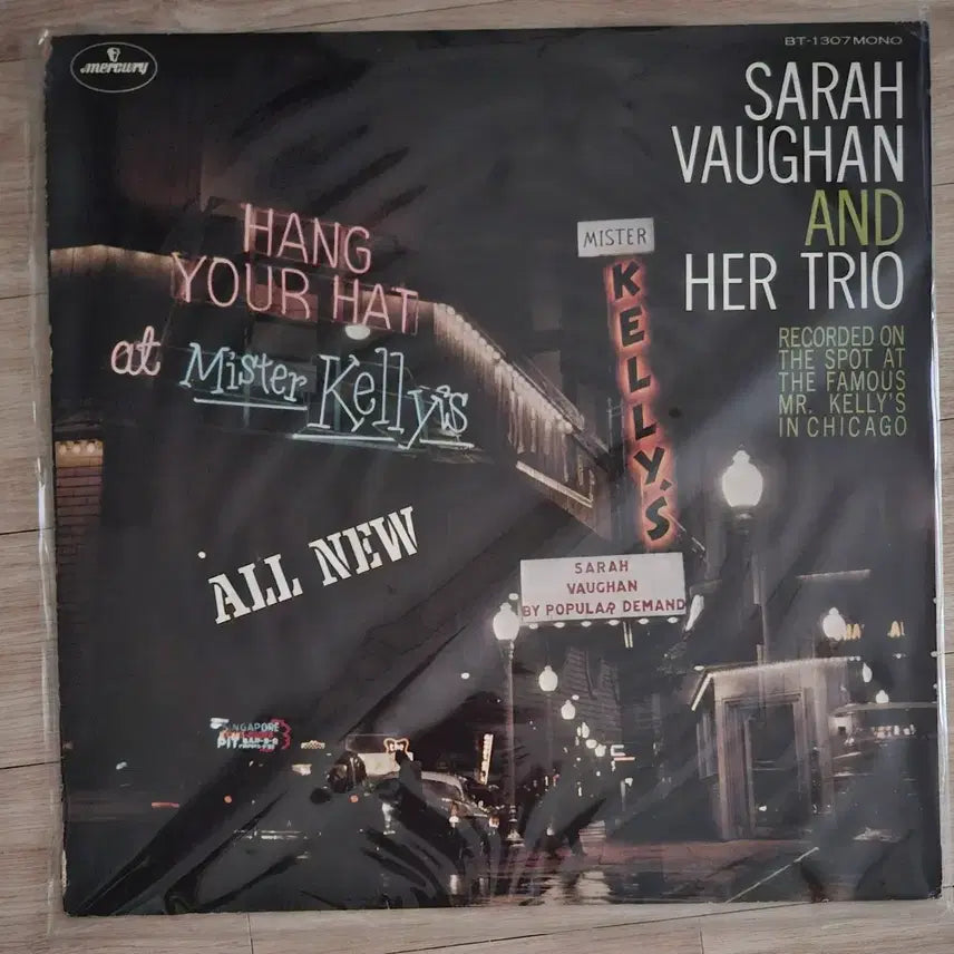 [BUNJANG] Sarah Vaughan At Mister Kellys Vinyl LP / [재즈LP]Sarah Vaughan At Mister Kellys