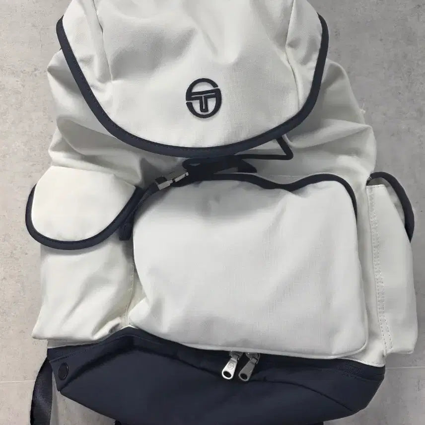 [BUNJANG] Sergio Tacchini Backpack White/Navy / 세르지오타키니 가방 백팩 화이트/네이비