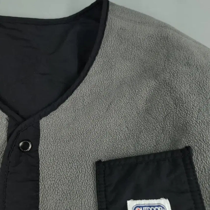 [BUNJANG] Outdoor Reversible Quilted Jacket / OUTDOOR 아웃도어 블랙 그레이 배색 물결퀼팅 리버시블 체스트포켓 플
