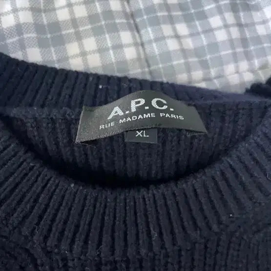 [BUNJANG] A.P.C. Knit Dark Navy Sweater / (XL사이즈)아페쎄 니트 다크네이비 판매해요