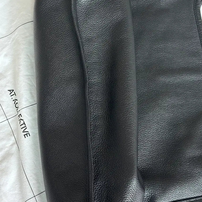 [SOLD OUT] 키코 코스타디노브 x AT.KOLLELTIVE Willebeek bag