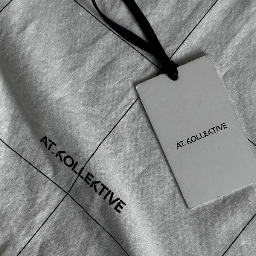 [SOLD OUT] 키코 코스타디노브 x AT.KOLLELTIVE Willebeek bag