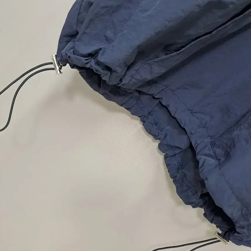 [BUNJANG] V-Neck Navy Windbreaker / V넥 반팔 네이비 바람막이