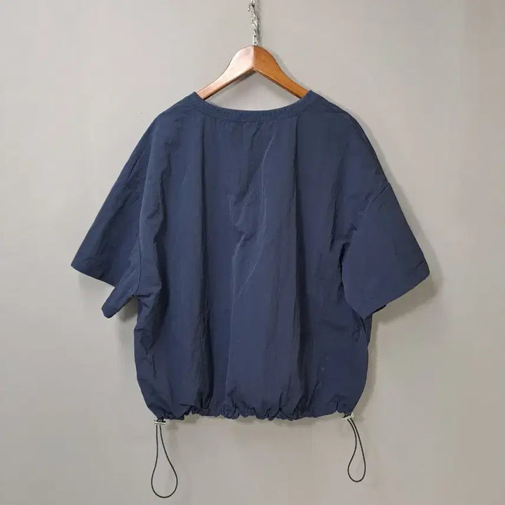 [BUNJANG] V-Neck Navy Windbreaker / V넥 반팔 네이비 바람막이