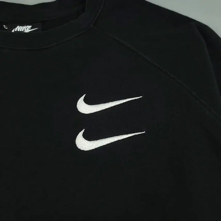 [BUNJANG] Nike Double Swoosh Logo Raglan Cotton Blend Sweatshirt / 나이키 피그먼트 블랙 화이트 더블스우시 로고 레글런 코튼블렌드 맨투맨 티