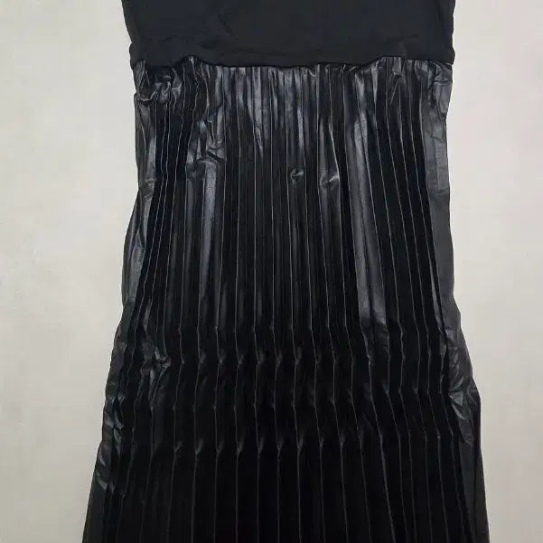 [BUNJANG] Leather Pleated Dress / 레더 플리츠 원피스(새상품)