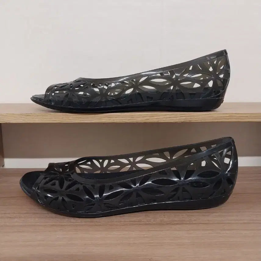 [SOLD OUT] 여성 크록스 이사벨라2 젤리 플랫슈즈 ( W7 / 240 )