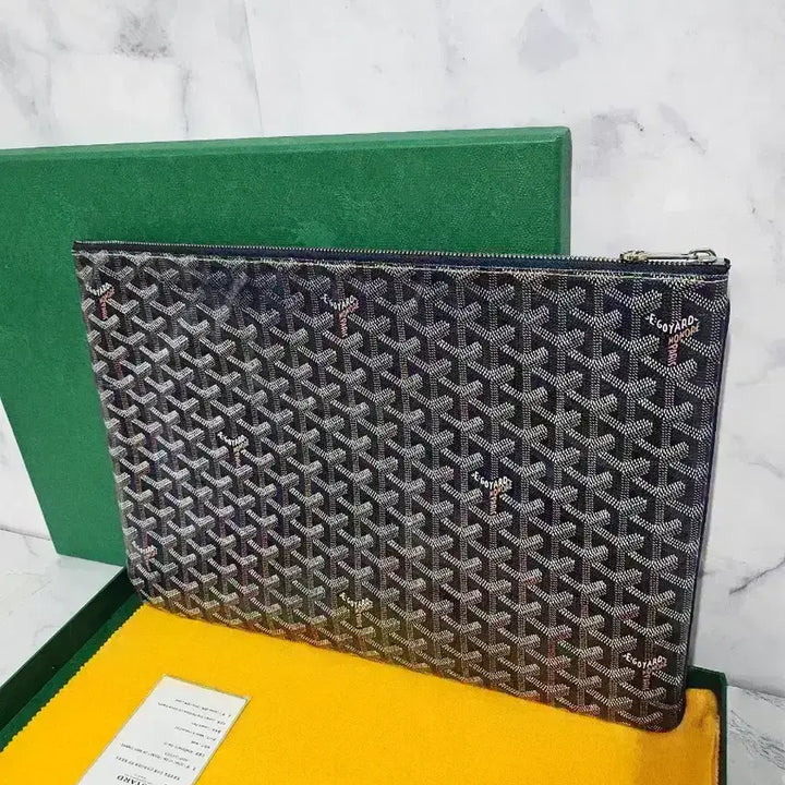 [SOLD OUT] 고야드 클러치백 네이비 Gm