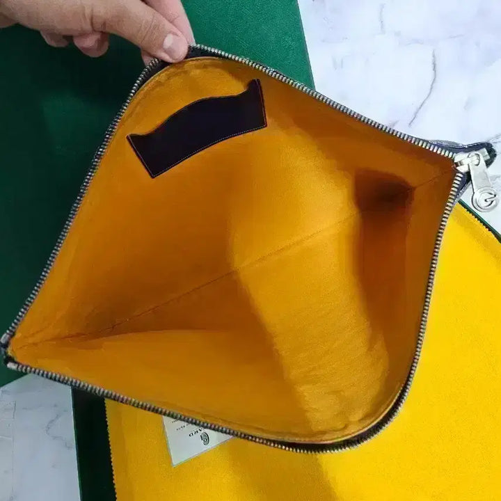 [SOLD OUT] 고야드 클러치백 네이비 Gm