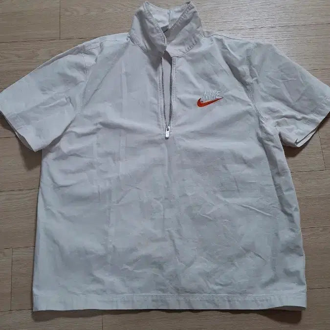 [SOLD OUT] 나이키 하프집업 반팔 티셔츠 화이트