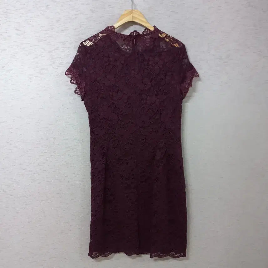 [BUNJANG] The Izzat Collection Wine Lace Dress Women / B4-17/더아이잗컬렉션 와인색 레이스 원피스 여성