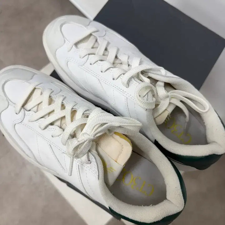 [BUNJANG] New Balance CT302 Sea Salt Sneakers / 뉴발란스 CT302 씨 솔트 (270/그린)