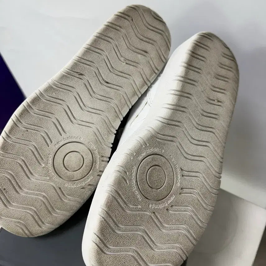 [BUNJANG] New Balance CT302 Sea Salt Sneakers / 뉴발란스 CT302 씨 솔트 (270/그린)