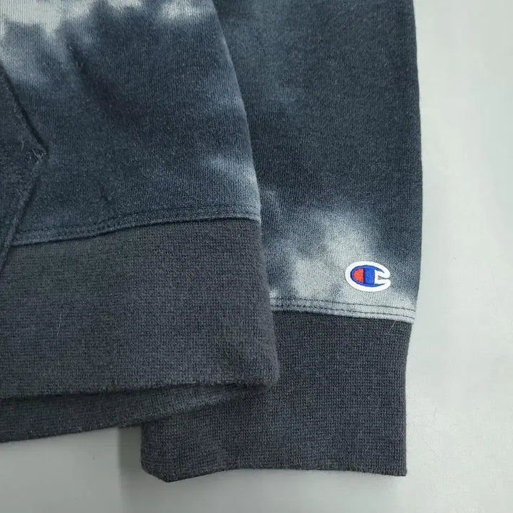 [BUNJANG] Champion Tie-dye Logo Hoodie / 챔피온 블랙 화이트 그레이 배색 타이다이 톤톤 로고 기모 코튼블렌드 후드