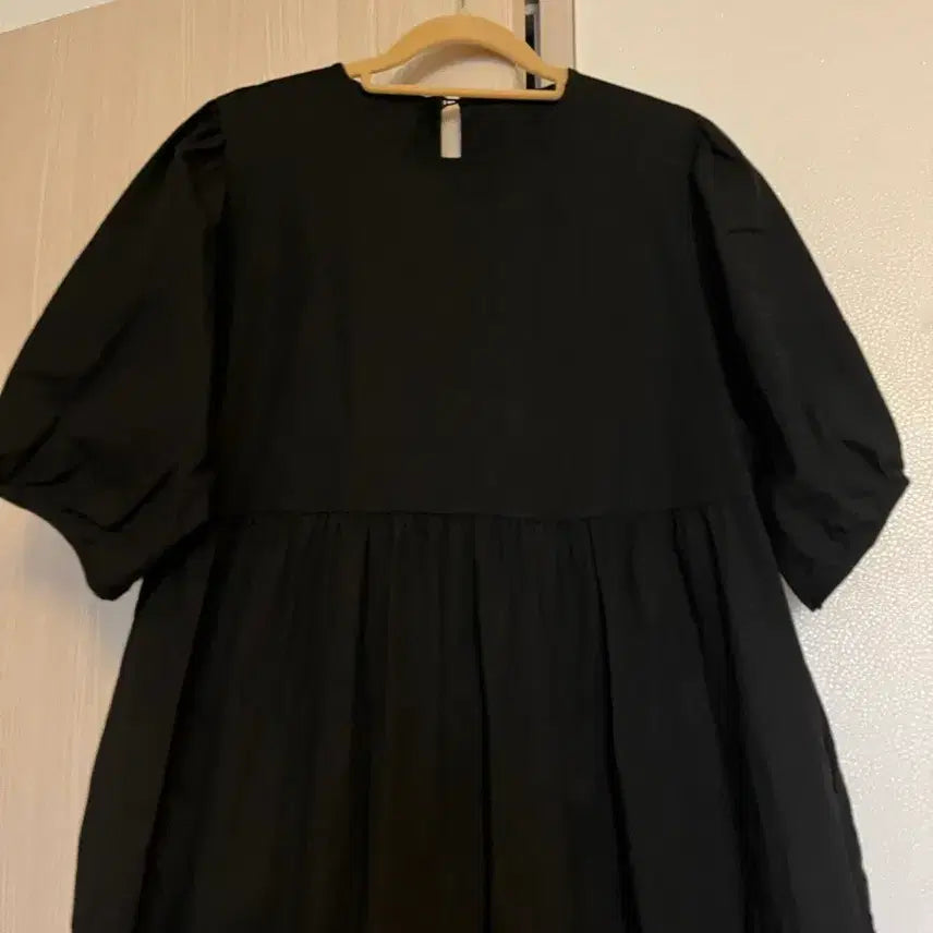 [SOLD OUT] F) 사랑스러운 블랙 퍼프소매 캉캉 롱 원피스