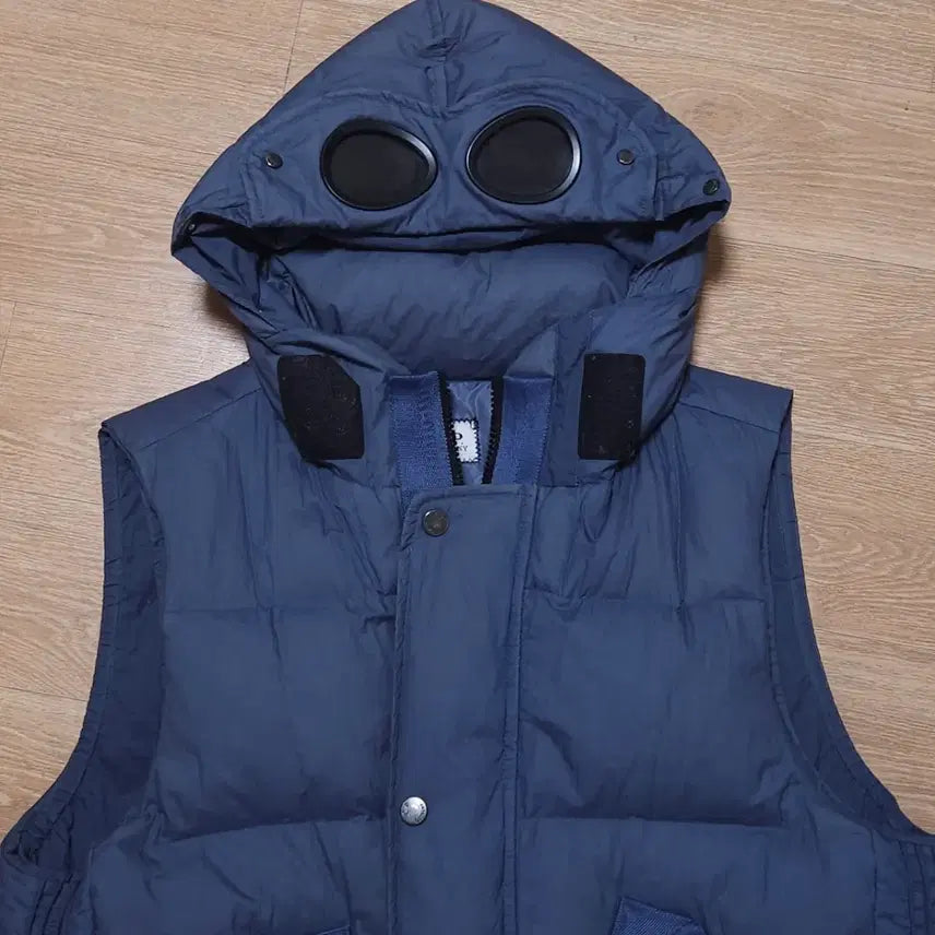 [BUNJANG] CP Company Goggle Hooded Padded Vest Navy / CP 씨피컴퍼니 고글 후드 패딩 조끼 네이비