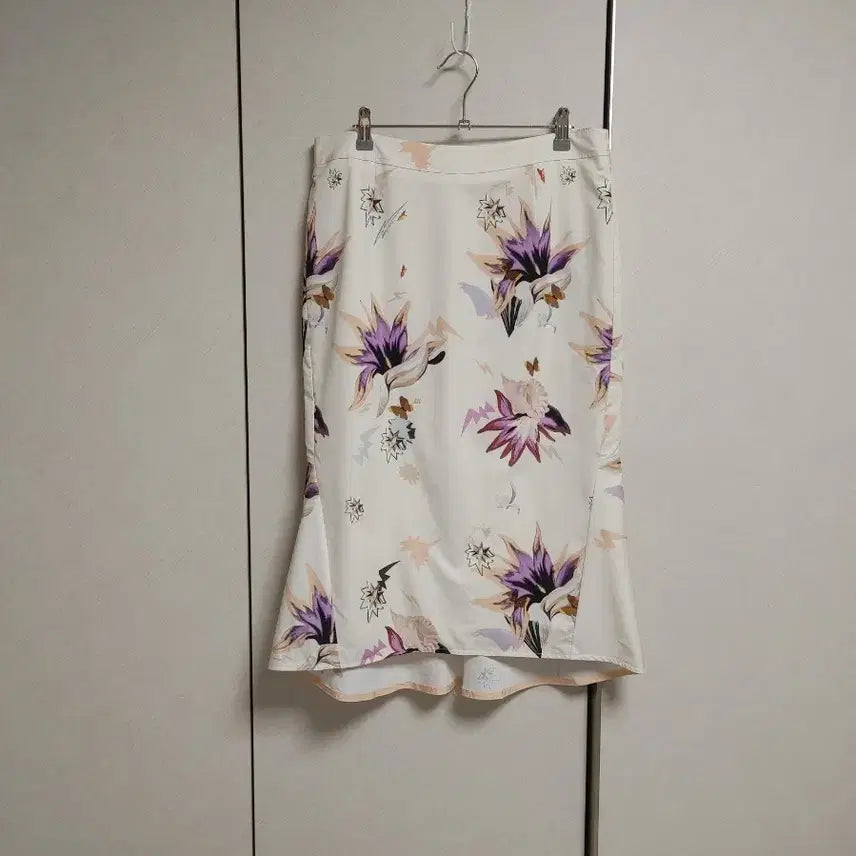[BUNJANG] Hansome Let By T Skirt / 한섬 레트바이티 스커트