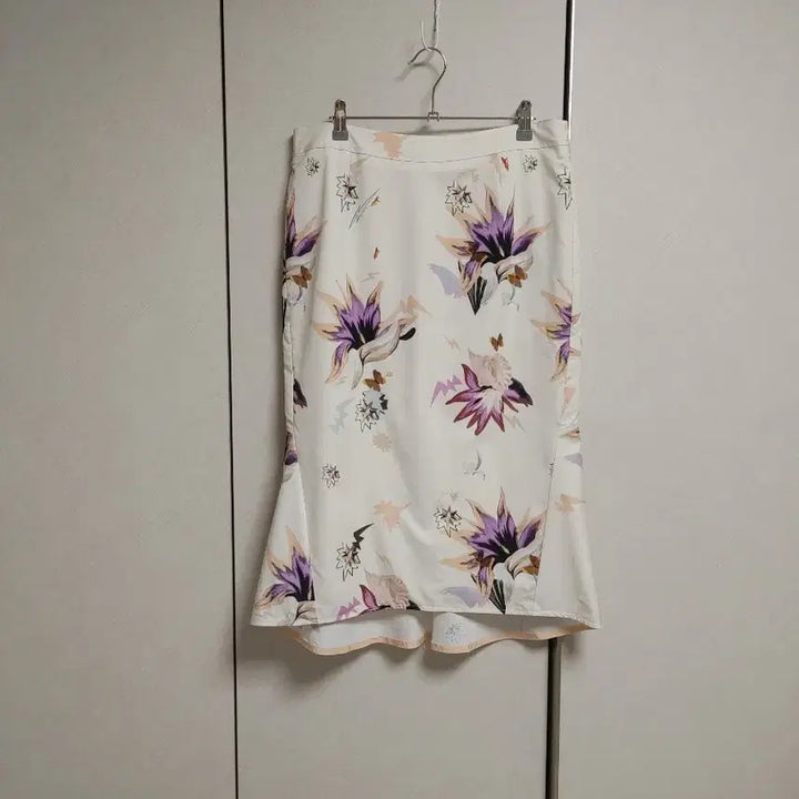 [BUNJANG] Hansome Let By T Skirt / 한섬 레트바이티 스커트