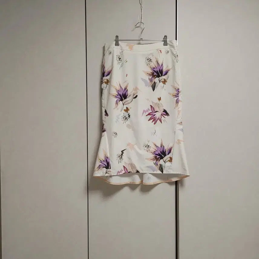 [BUNJANG] Hansome Let By T Skirt / 한섬 레트바이티 스커트