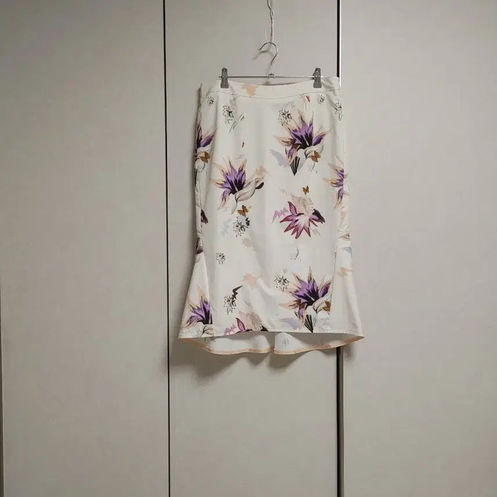 [BUNJANG] Hansome Let By T Skirt / 한섬 레트바이티 스커트