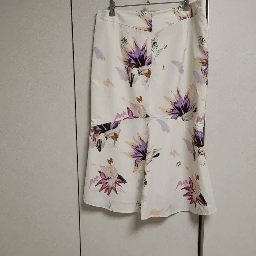 [BUNJANG] Hansome Let By T Skirt / 한섬 레트바이티 스커트