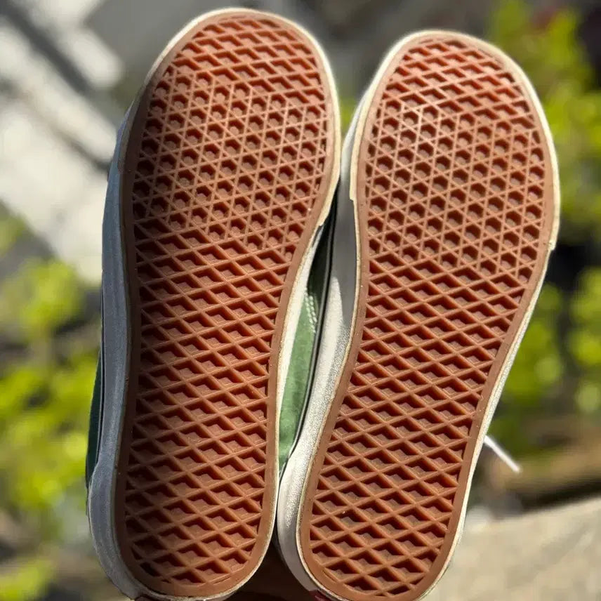 [BUNJANG] Vans Old Skool Green Suede Sneakers / 반스 올드스쿨 그린 스웨이드 285mm