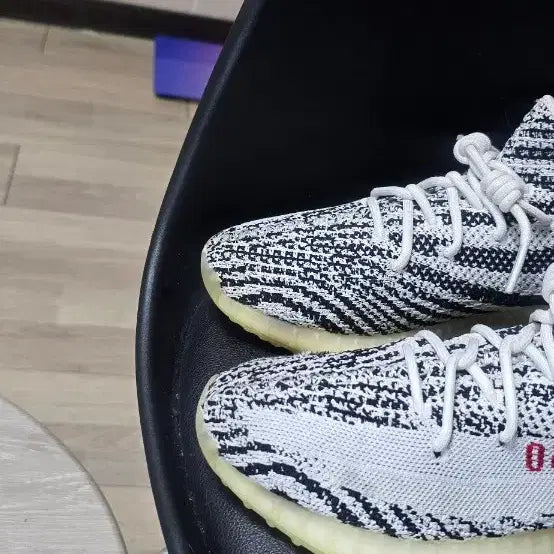 [SOLD OUT] 아디다스 이지부스트 350 V2 지브라(250)