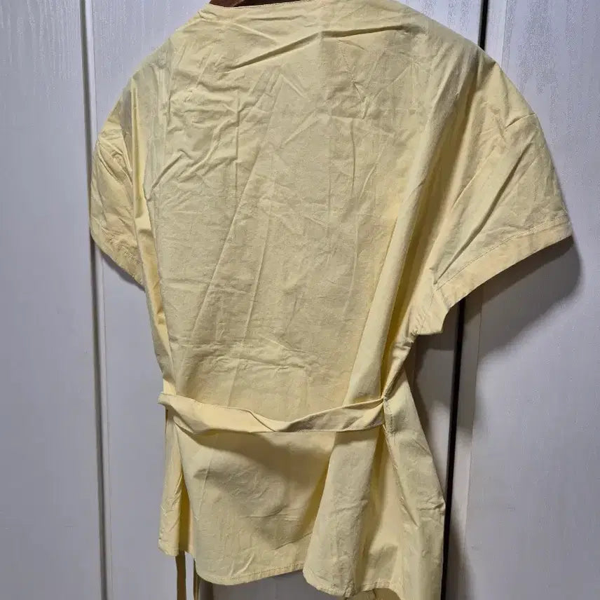 [BUNJANG] jellpe Yellow Wrap Blouse / (타임세일)(새상품)jellpe 옐로우 랩 블라우스