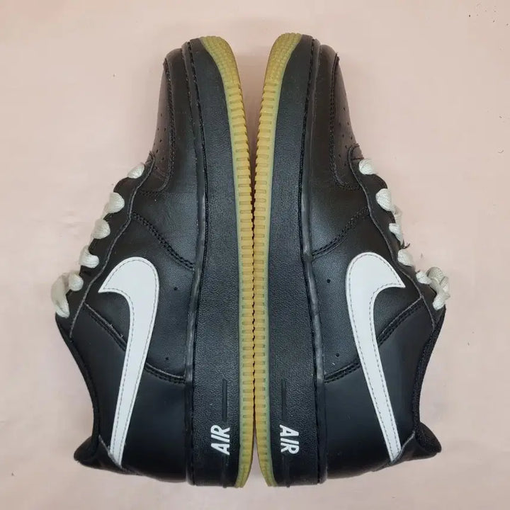 [BUNJANG] Nike Air Force 1 LV8 Sneakers 245 / 나이키 에어포스1 LV8 운동화245