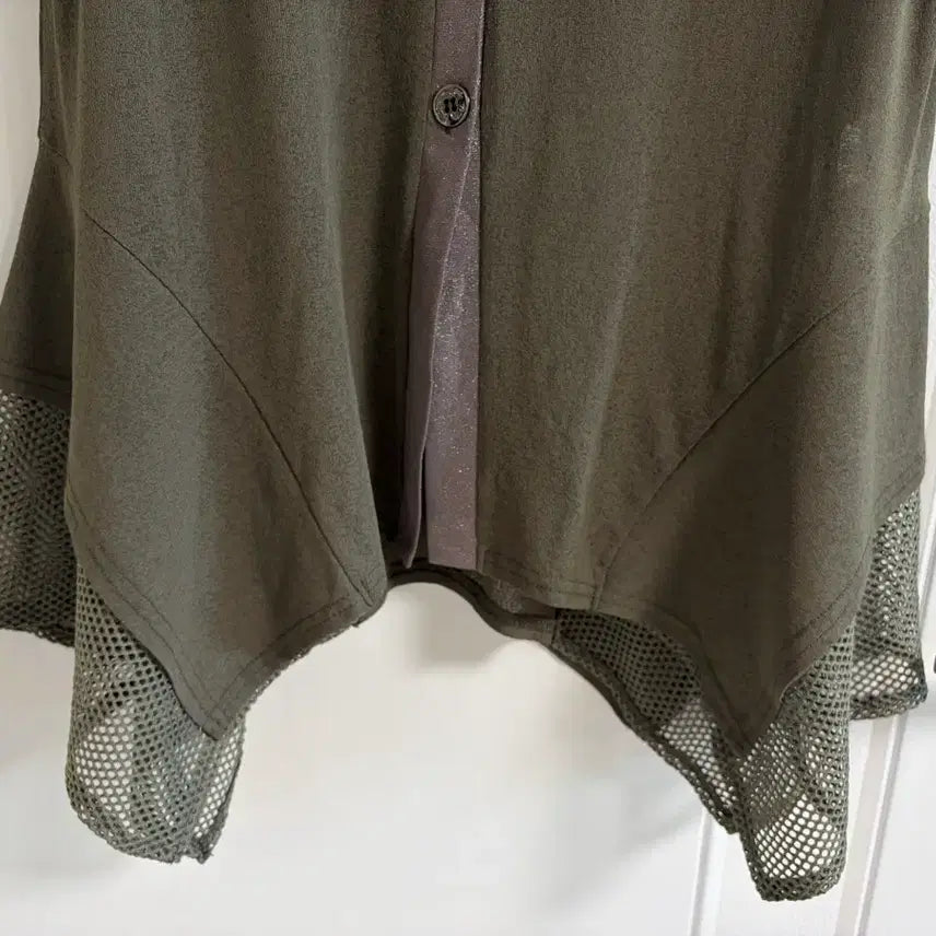 [BUNJANG] Vintage Khaki Knit Vest Cardigan / (일본 수입 빈티지)카키 니트 조끼 가디건 프릴 민소매 40