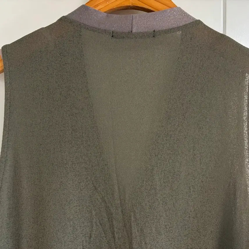 [BUNJANG] Vintage Khaki Knit Vest Cardigan / (일본 수입 빈티지)카키 니트 조끼 가디건 프릴 민소매 40