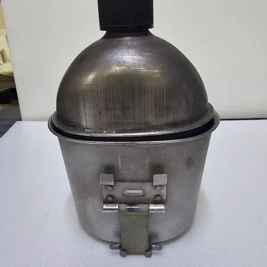 [SOLD OUT] 1944년 빈티지 미군 군용 반합 수통 세트