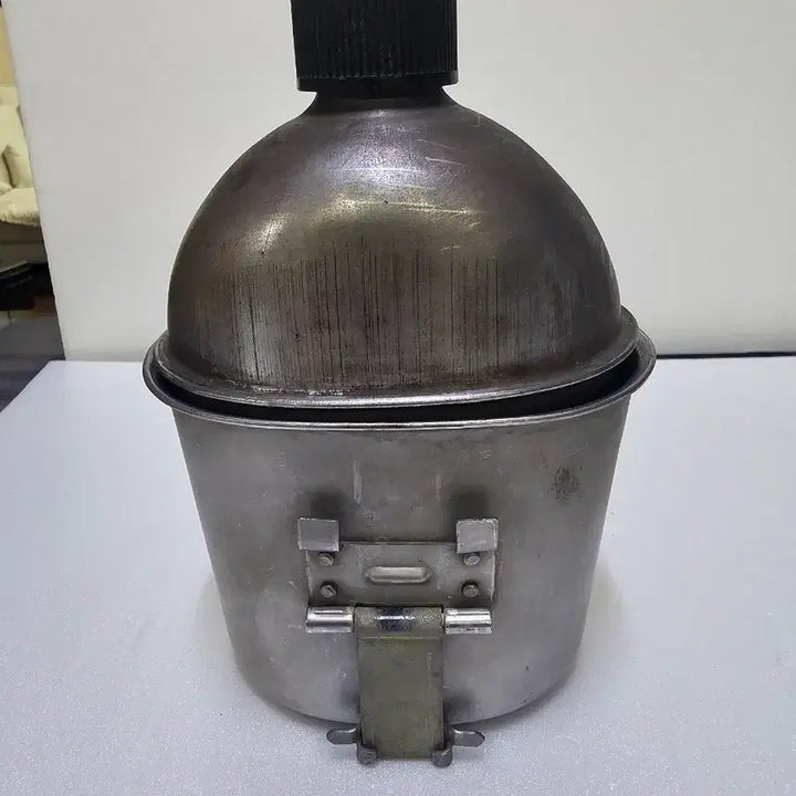 [SOLD OUT] 1944년 빈티지 미군 군용 반합 수통 세트